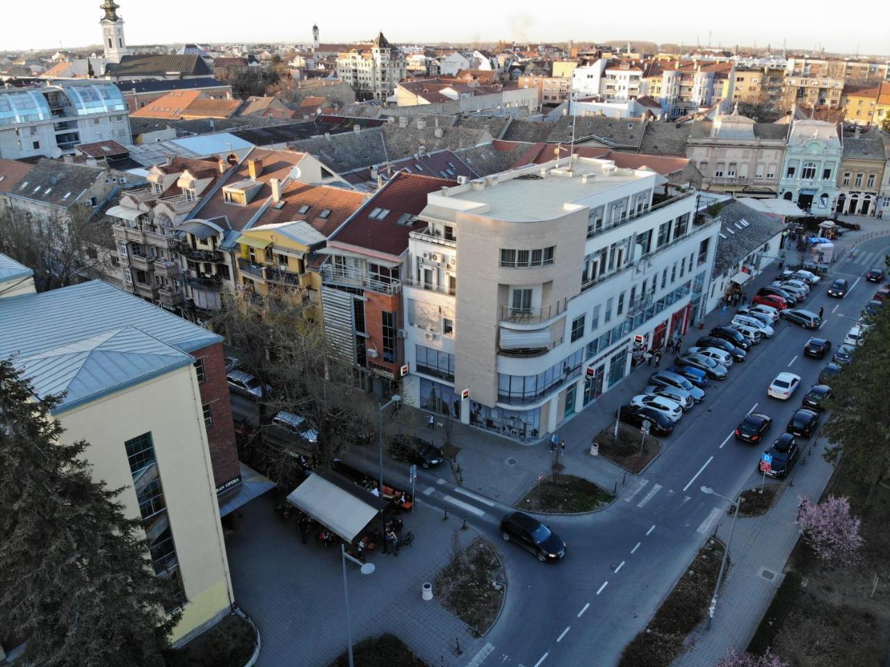 Studio Apartman Ld U Strogom Centru Новий Сад Екстер'єр фото